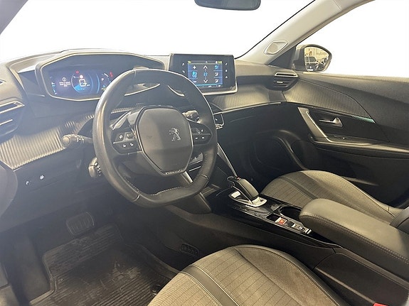 Peugeot e-2008 4 of 16