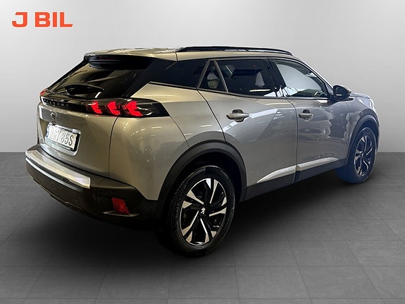 Peugeot e-2008 3 of 16