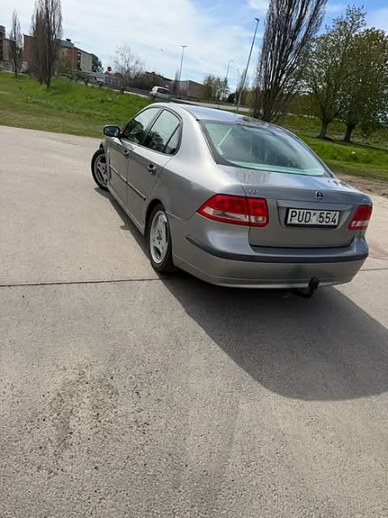 Saab 9-3 4 of 8
