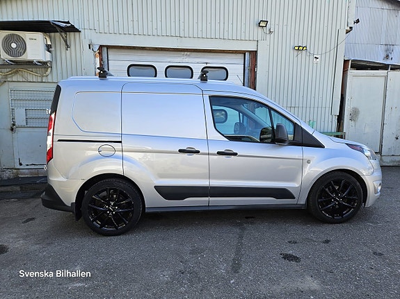 Ford Transit Connect 5 of 23
