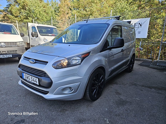 Ford Transit Connect 11 of 23