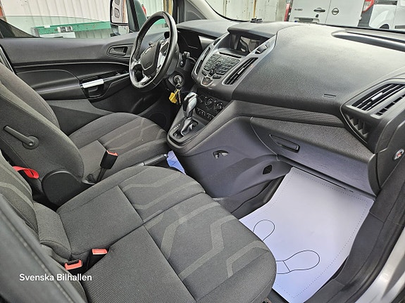 Ford Transit Connect 17 of 23
