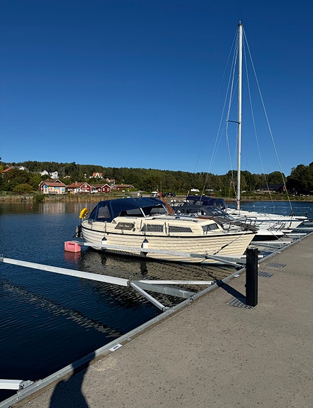 Risör 27 Volvo Penta MD3b 3 of 9
