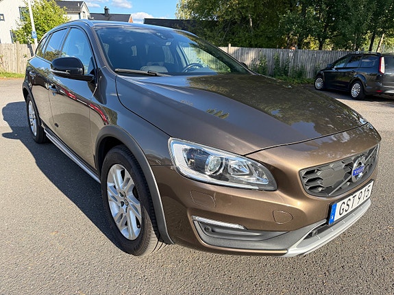 Volvo V60 Cross Country 10 of 22