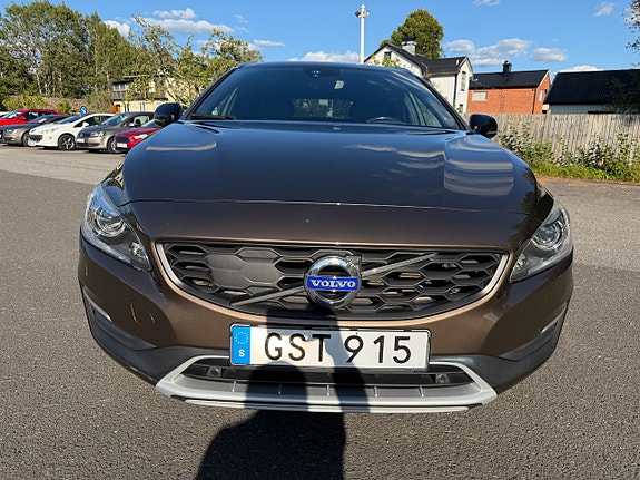 Volvo V60 Cross Country 12 of 22