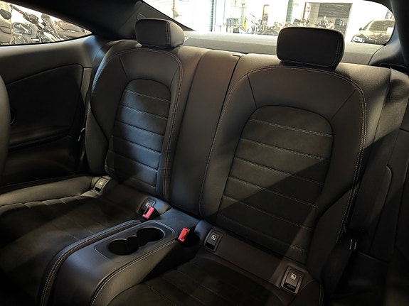 Mercedes-Benz C180 19 of 20