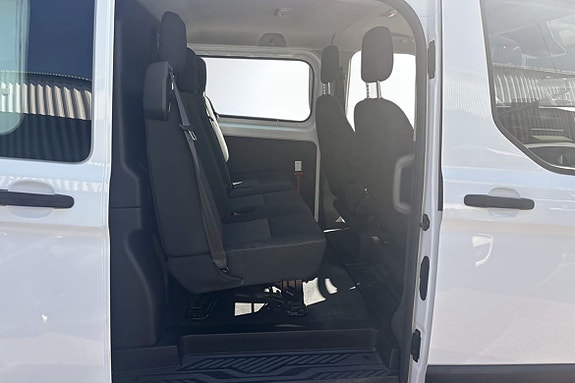Ford Transit Custom 7 of 7