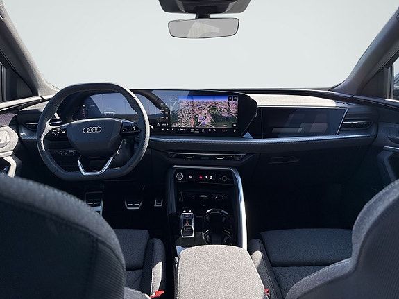 Audi Q5 7 of 12