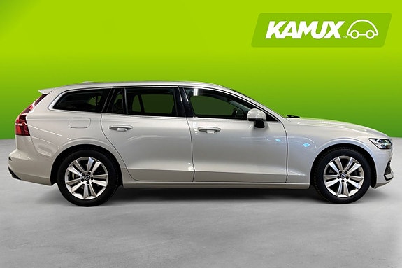 Volvo V60 2 of 26