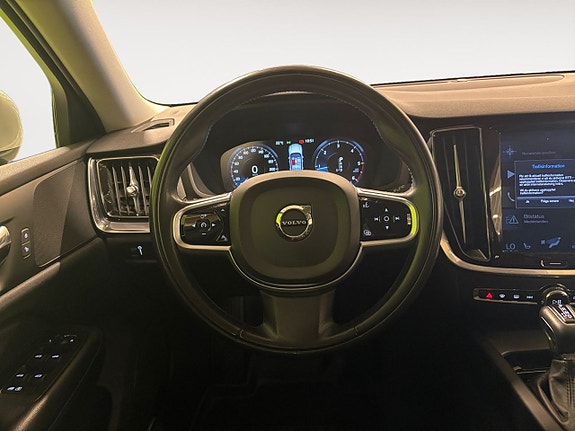 Volvo V60 12 of 25