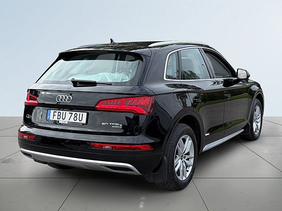 Audi Q5 6 of 18