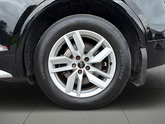 Audi Q5 14 of 18