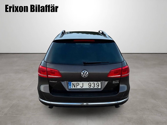Volkswagen Passat 8 of 30