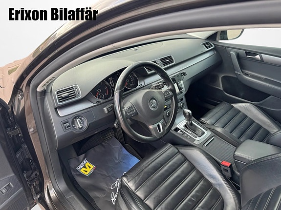 Volkswagen Passat 15 of 30
