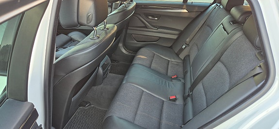BMW 520d 10 of 13