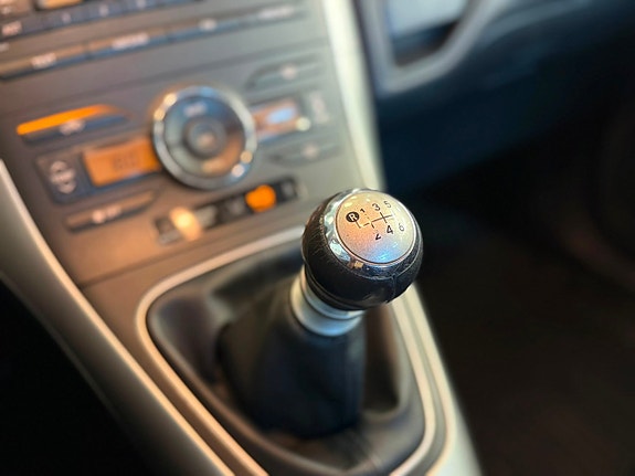 Toyota Auris 14 of 15