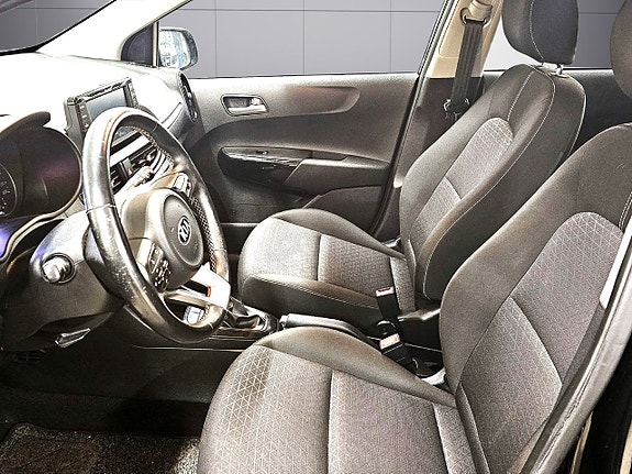 Kia Picanto 7 of 9