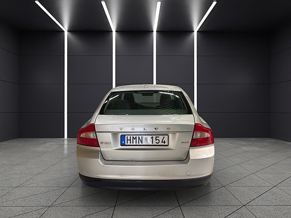 Volvo S80 4 of 27