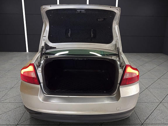Volvo S80 13 of 27