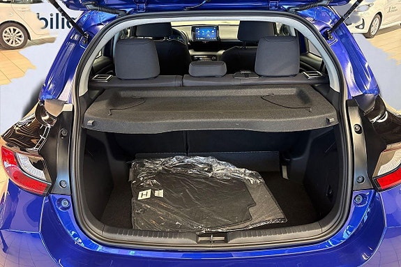 Toyota Yaris 12 of 21