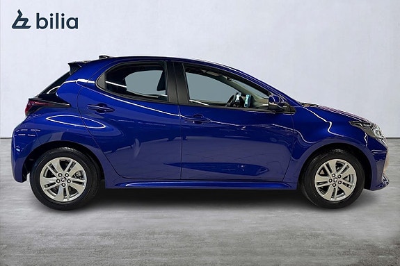 Toyota Yaris 18 of 21