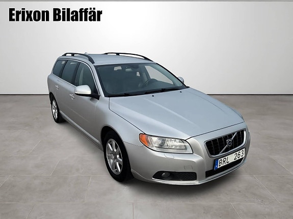Volvo V70 3 of 30