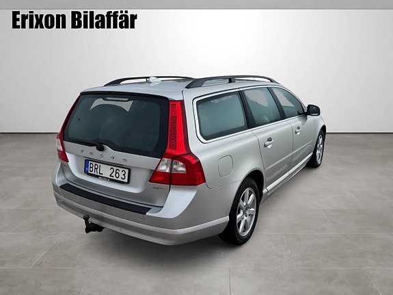 Volvo V70 5 of 30