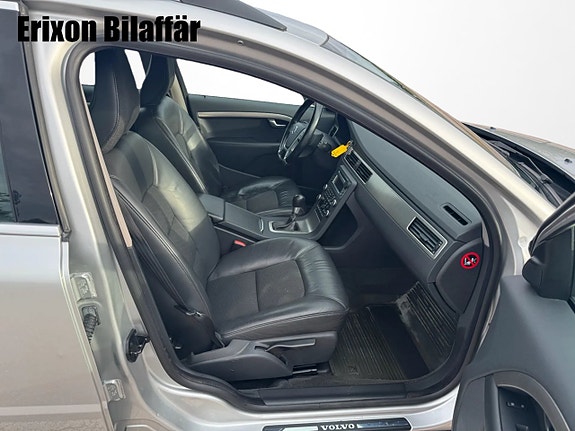 Volvo V70 22 of 30