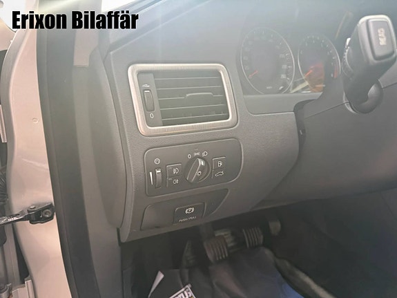 Volvo V70 17 of 30