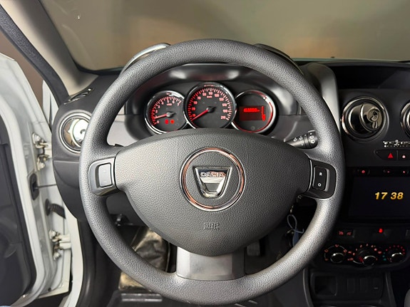 Dacia Duster 12 of 21