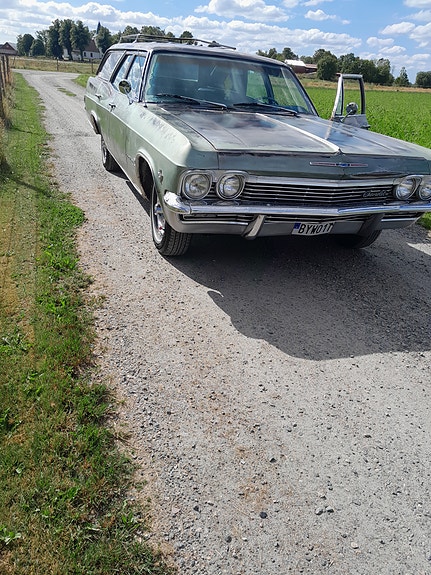 Chevrolet Impala 9 of 9