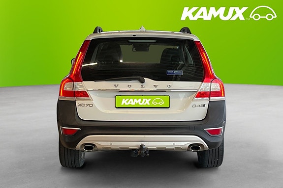 Volvo XC70 5 of 17
