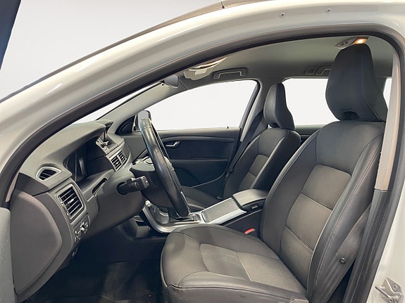 Volvo XC70 10 of 17