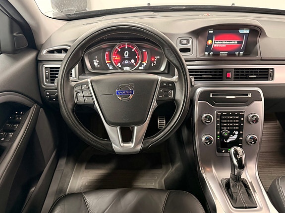 Volvo XC70 15 of 29