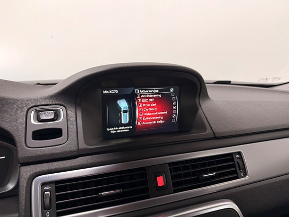 Volvo XC70 19 of 29