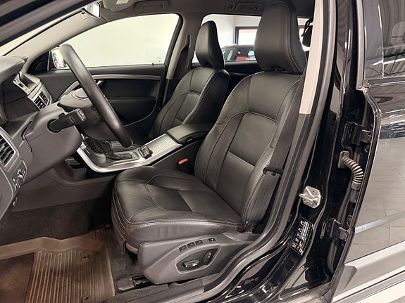 Volvo XC70 10 of 29
