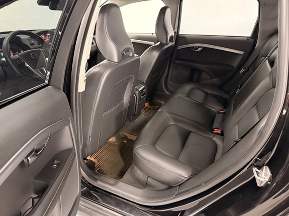 Volvo XC70 12 of 29