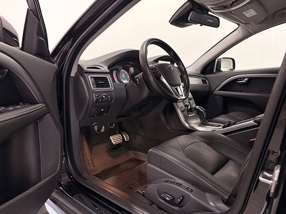 Volvo XC70 8 of 29