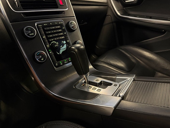 Volvo S60 16 of 25
