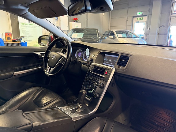 Volvo S60 22 of 25