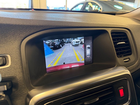 Volvo S60 13 of 25