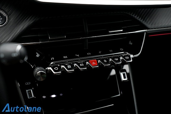 Peugeot 2008 25 of 29