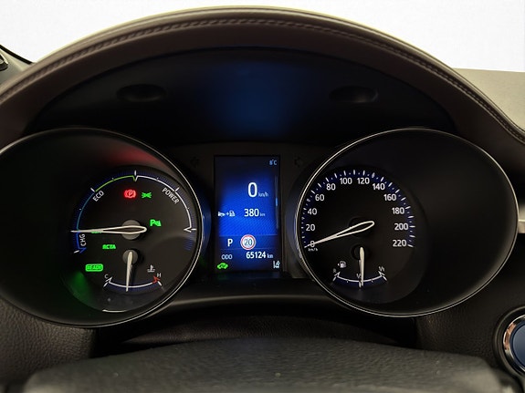Toyota C-HR 18 of 30