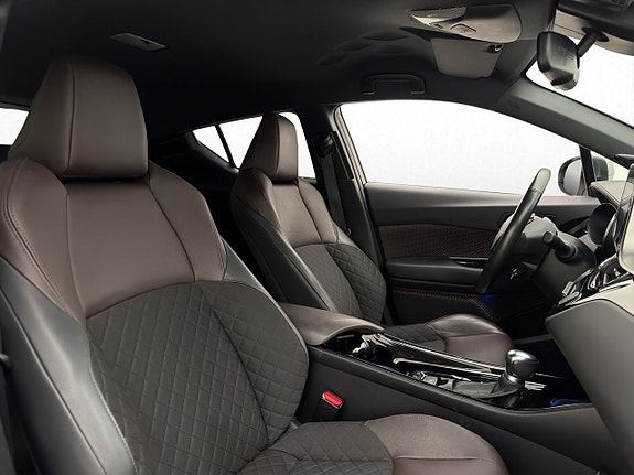 Toyota C-HR 9 of 30