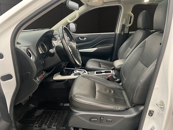 Nissan Navara 24 of 30