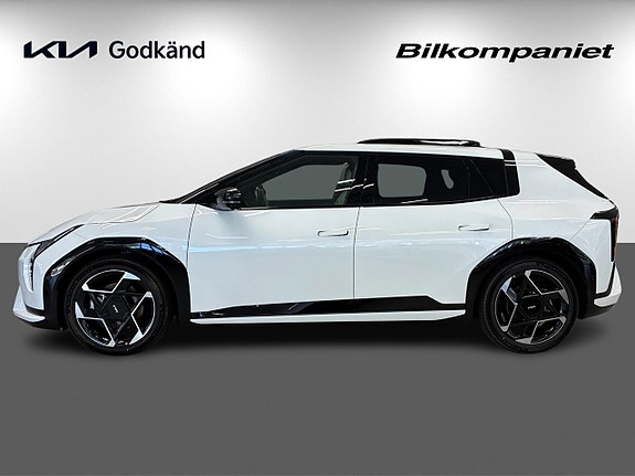 Kia EV4 5 of 30