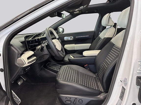 Kia EV4 9 of 30