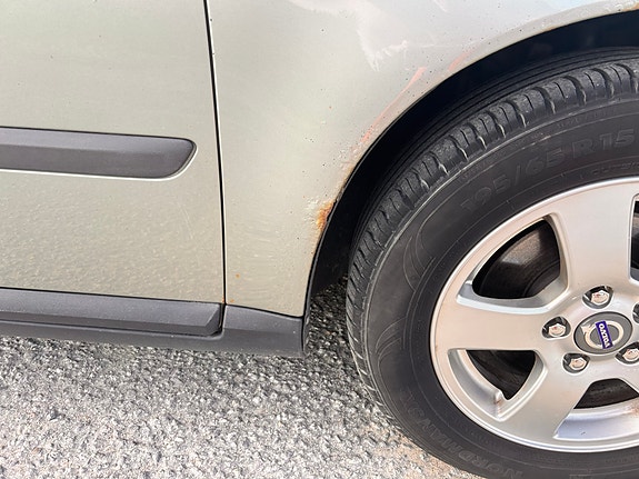 Volvo V50 4 of 6