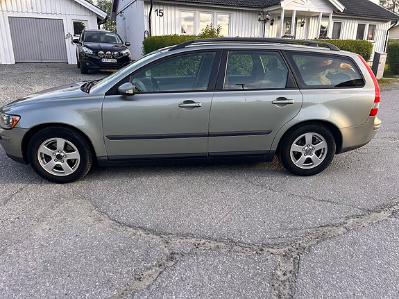 Volvo V50 5 of 6