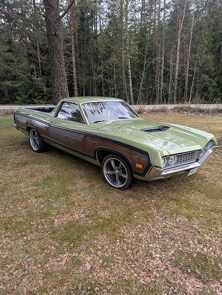 Ford Ranchero 2 of 8